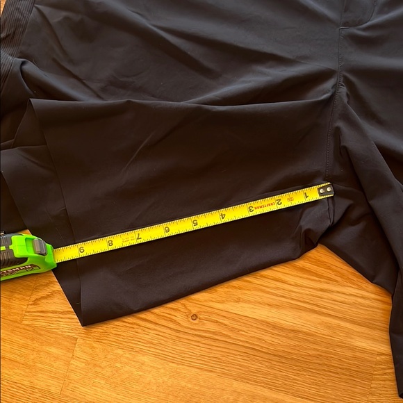 Athleta Women's Black Athletic Shorts - Picture 2 of 4